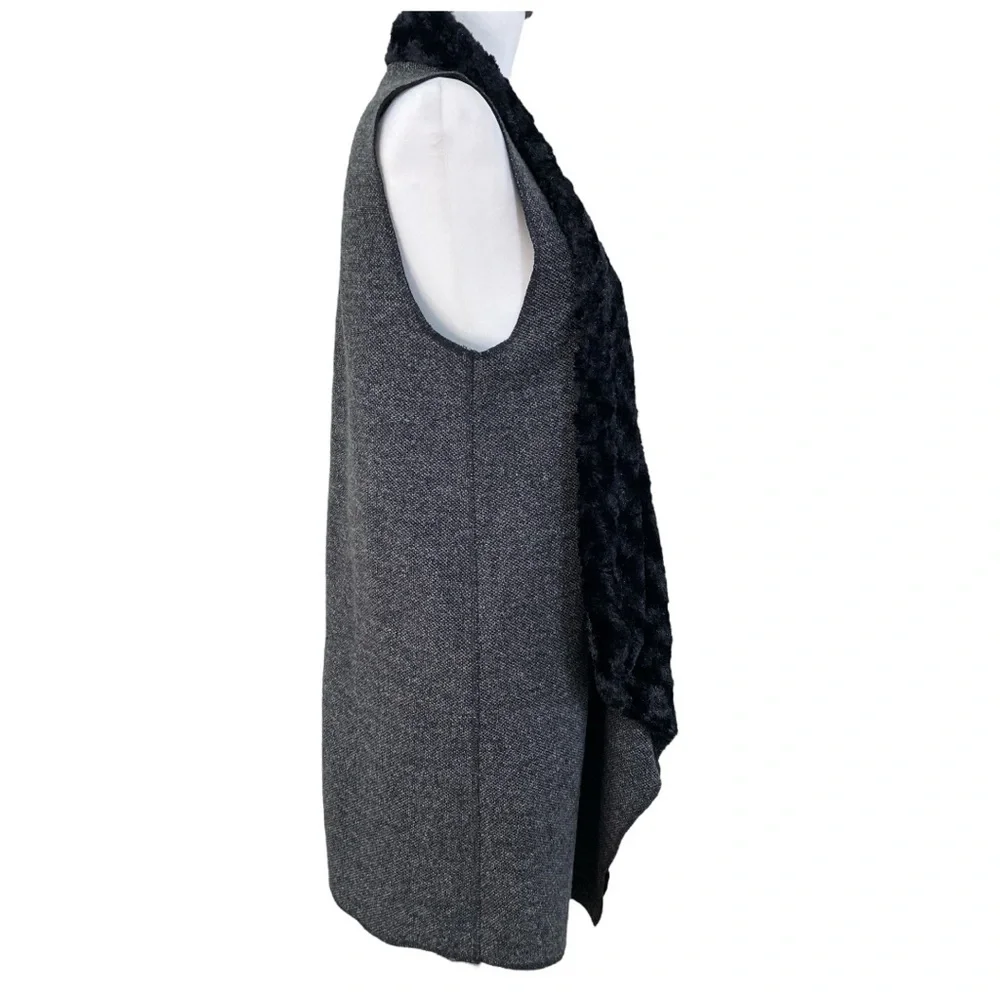 Tribal Jeans Sweater Vest Women's Small Drapey Faux Fur‎ Neckline Tweed